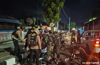 Foto Patroli Garnisun Gabungan TNI-Polri dan Satpol PP, Kasat Samapta Tegaskan Komitmen Jaga Kondusifitas Kota Bitung