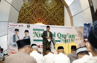 Foto Peringati Nuzulul Qur'an di Masjid Raya Sumbar, Gubernur Mahyeldi Ajak Masyarakat Membumikan Nilai Al-Qur'an