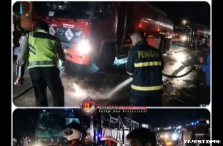 Foto Respons Cepat polisi dan damkar di Banyuasin Tangani Tumpahan Solar di Jalur Vital Sumatera