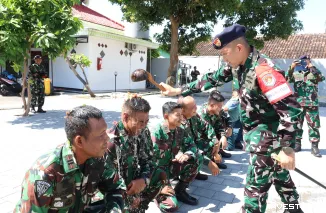 Foto 16 Prajurit Lanal Banyuwangi Naik Pangkat, Danlanal: Ini Bukan Sekadar Hak, Tapi Kehormatan