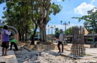 Foto Alami Kerusakan Paling Parah, Pemkab Rembang Utamakan Perbaikan Alun - alun Sisi Timur