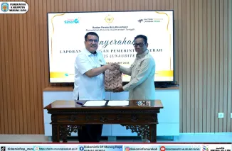 Foto Bupati Mura Serahkan LKPD Unaudited TA 2025 ke BPK RI