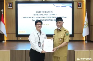 Foto Gubernur Mahyeldi Serahkan LKPD 2025 ke BPK, Tegaskan Komitmen Transparansi dan Akuntabilitas Keuangan