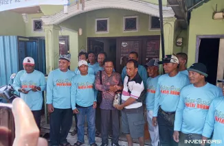 Foto Panitia Gebyar Lebaran Ulurkan Bantuan untuk Korban Kasus Penganiayaan di Pantai Boom