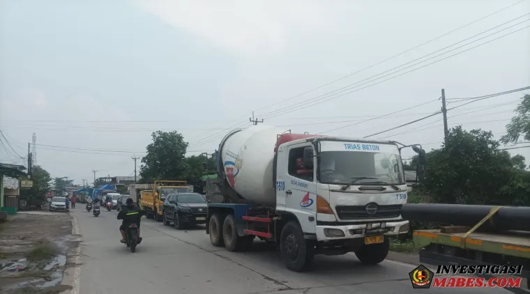 Jalan Raya Cikande--Rangkasbitung Macet Total Diduga Minim Pengawasan