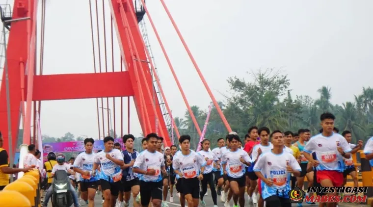 Ribuan Masyarakat Semarakkan Dharmasraya Road to Police Women Run 2026