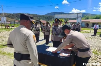 Kapolres Pegunungan Arfak Pimpin Sertijab Pejabat Utama dan Kapolsek Jajaran