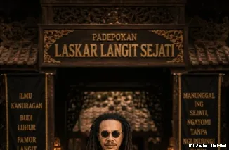 Suara langit mengalir ke Sesepuh Padepokan " Pasukan Gaib" melalui bisikan ghaib yang dikenal dengan nama Laskar Langit Sejati