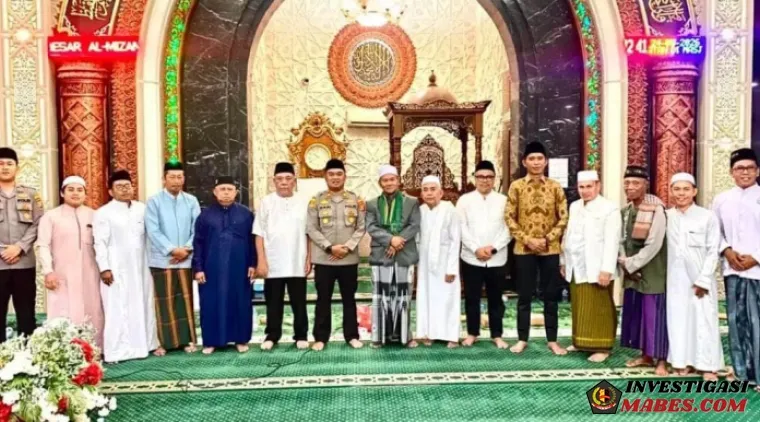 Peringatan Maulid Nabi di Masjid Al-Mizan, Kapolsek Loa Kulu Perkuat Sinergi dan Imbau Kondusivitas Warga