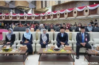 Gubernur Kalimantan Timur Dr H Rudy Mas'ud Harum bersama Wakil Gubernur Dr H Seno Aji menghadiri Rapat Paripurna ke-21 DPRD