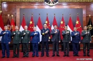 Menhan RI Sjafrie Sjamsoeddin Menerima Menhan RRT Laksamana Dong Jun di Kantor Kemhan RI, Jakarta
