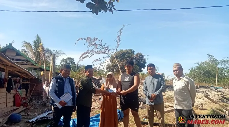 Baznas Konawe Selatan Salurkan Bantuan Kepada Korban Kebakaran di Desa Lalowua