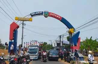 Jalan Raya Karangrandu Padat Merayap, Ribuan Warga Antusias Saksikan Karangrandu Karnival 2026
