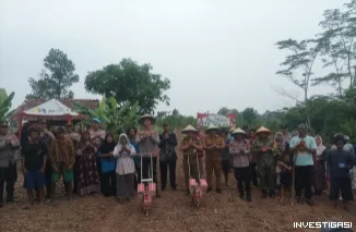 Polres Serang Polsek pamarayan Tanam Jagung Di Desa pudar di Lahan Seluas 2 Hektare