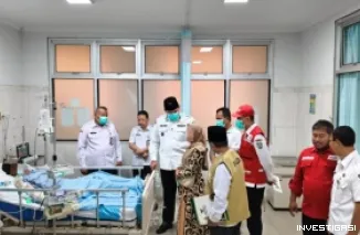 Satu Pekerja Tewas, Dua Luka Bakar di CV Allpin Furniture, Gus Hajar Jenguk Korban di RSUD Kartini