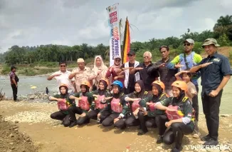 Semangat Tak Kenal Lelah &mdash; Padang Pariaman Pimpin Perolehan Emas Arung Jeram Poprof 2026